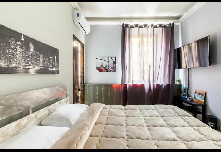 Apartment Django Apartament Rome